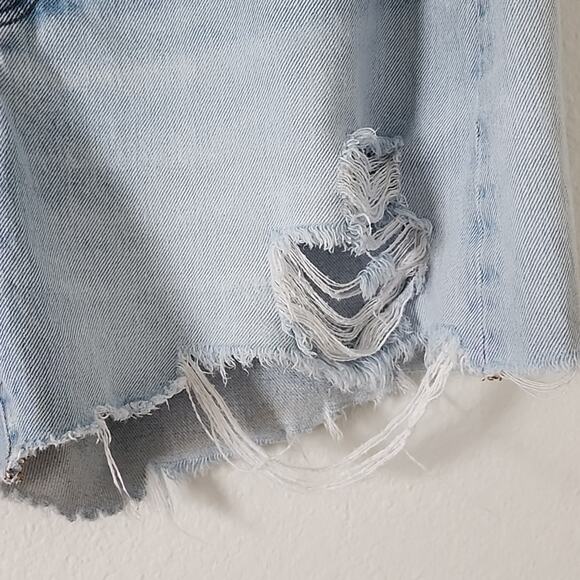 MADEWELL Relaxed Mid Length Denim Shorts Ripped Edition Size 32 Light Blue Wash - Picture 4 of 9